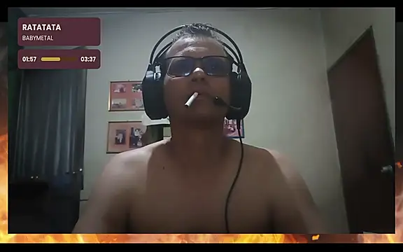 Snapshot of Aj_love22 chatting on October 21, 2:14 am Aj love22 online show from October 21, 2:14 am