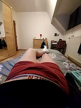 Snapshot of pascalino100 chatting on March 10, 9:29 pm pascalino100 online show from March 10, 9:29 pm