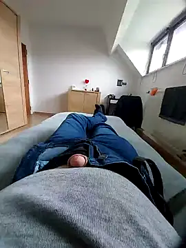 Snapshot of pascalino100 chatting on January 16, 11:15 am pascalino100 online show from January 16, 11:15 am