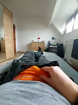 Snapshot of pascalino100 chatting on January 26, 10:23 am pascalino100 online show from January 26, 10:23 am