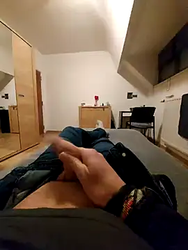 Snapshot of pascalino100 chatting on January 30, 6:54 pm pascalino100 online show from January 30, 6:54 pm