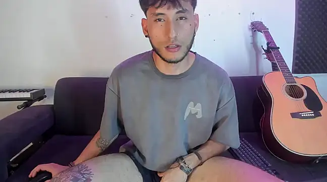 Henrikk senn online show from December 22, 1:55 am