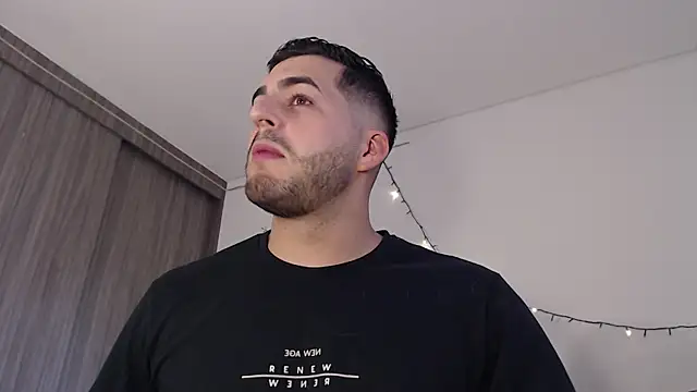 thomas gun online show from December 28, 10:02 pm