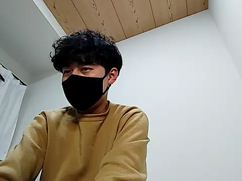 Snapshot of whitebriefboy chatting on February 17, 3:20 pm whitebriefboy online show from February 17, 3:20 pm