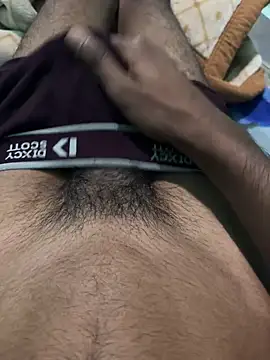 Snapshot of hard_dick_boy123 chatting on February 12, 7:13 pm hard dick boy123 online show from February 12, 7:13 pm