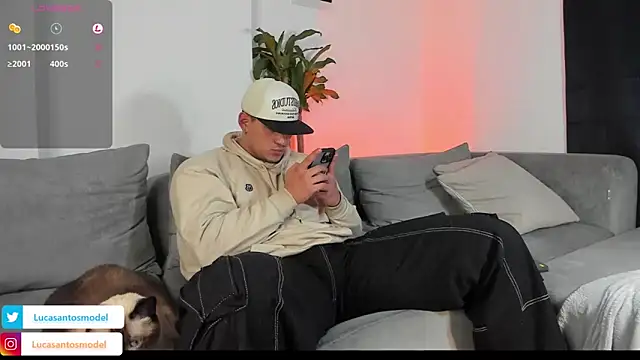 Snapshot of lucasanto_ chatting on December 14, 5:18 am lucasanto  online show from December 14, 5:18 am