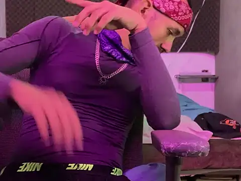 thesummerboy online show from October 2, 12:42 pm