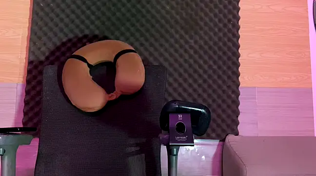 thesummerboy online show from February 17, 2:37 pm