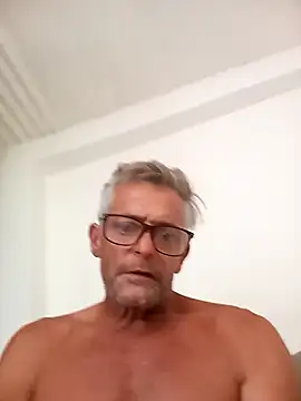 NICJOHNS online show from January 19, 11:45 am