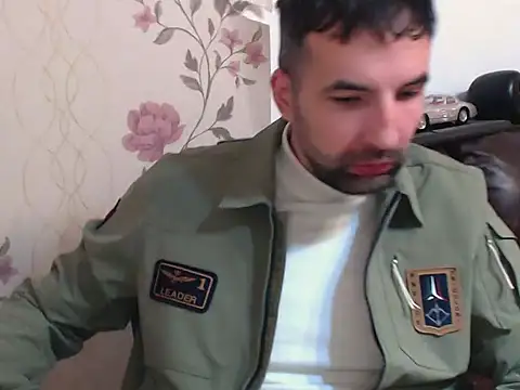 Leo 1617 online show from March 25, 6:23 pm