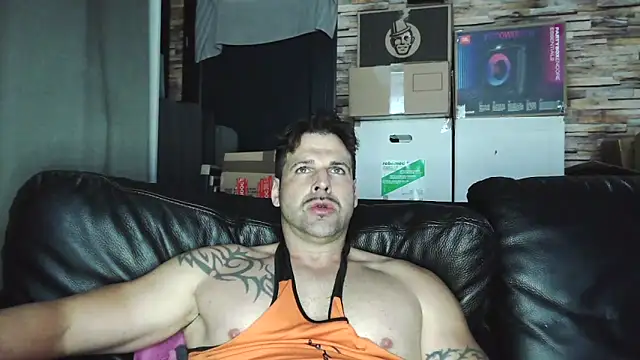 XxBigboybandxX online show from March 30, 6:20 pm