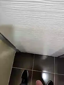 Snapshot of moaning4you95 chatting on January 10, 12:36 pm moaning4you95 online show from January 10, 12:36 pm