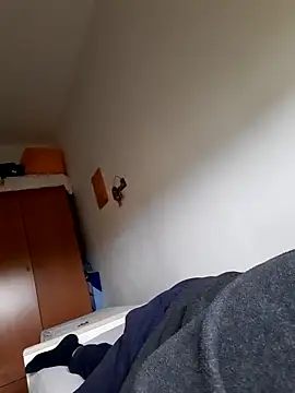 bluangelo online show from April 16, 1:11 pm