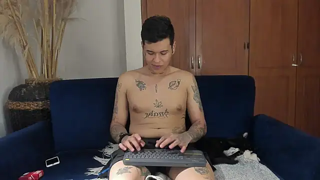 jamesinked  online show from November 26, 3:53 am