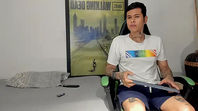 jamesinked  online show from January 14, 6:22 pm