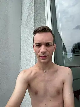 nickdtr online show from June 20, 11:48 am
