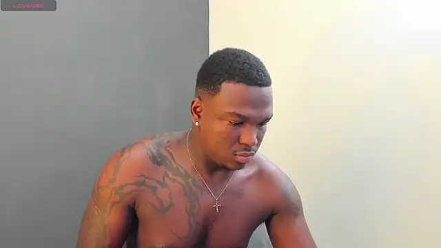 Troykhalil online show from December 4, 8:49 pm