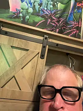 Mimmoromeo1973 online show from April 27, 7:49 am