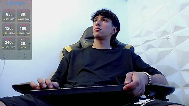 Snapshot of Jake_tripp chatting on March 9, 5:22 am Jake tripp online show from March 9, 5:22 am