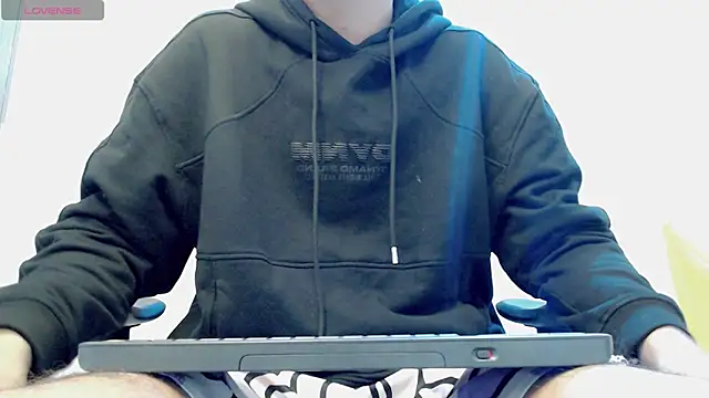 Snapshot of Jake_tripp chatting on September 26, 3:48 am Jake tripp online show from September 26, 3:48 am