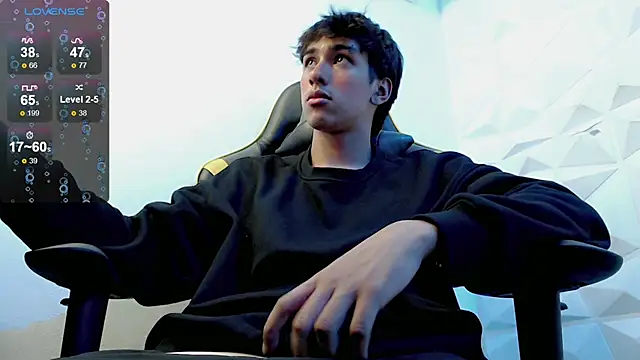 Snapshot of Jake_tripp chatting on January 25, 3:40 am Jake tripp online show from January 25, 3:40 am