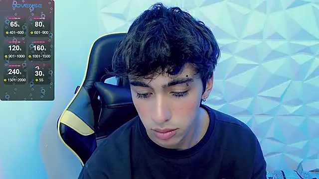 Snapshot of Jake_tripp chatting on February 12, 4:01 am Jake tripp online show from February 12, 4:01 am