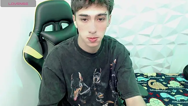 Snapshot of Jake_tripp chatting on January 3, 2:21 am Jake tripp online show from January 3, 2:21 am