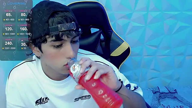 Snapshot of Jake_tripp chatting on February 20, 3:12 am Jake tripp online show from February 20, 3:12 am