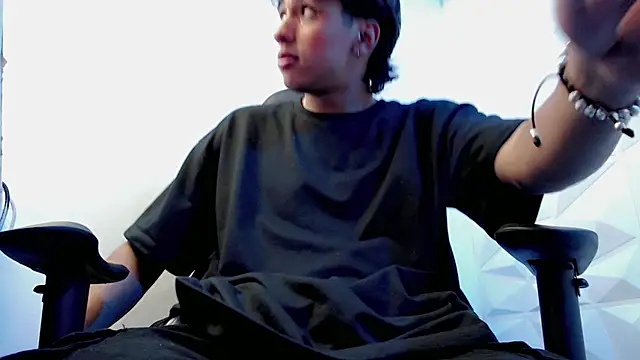 Snapshot of Jake_tripp chatting on March 7, 3:51 am Jake tripp online show from March 7, 3:51 am