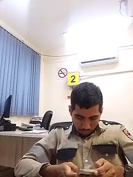 Snapshot of EnriquePersian197 chatting on March 5, 1:52 am EnriquePersian197 online show from March 5, 1:52 am