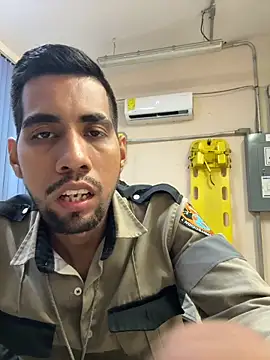 Snapshot of EnriquePersian197 chatting on October 18, 3:44 am EnriquePersian197 online show from October 18, 3:44 am