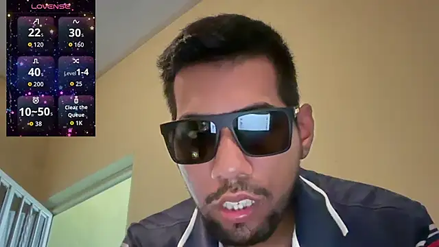 Snapshot of EnriquePersian197 chatting on October 7, 6:56 pm EnriquePersian197 online show from October 7, 6:56 pm