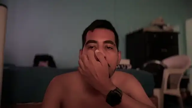 Snapshot of EnriquePersian197 chatting on February 25, 3:38 pm EnriquePersian197 online show from February 25, 3:38 pm