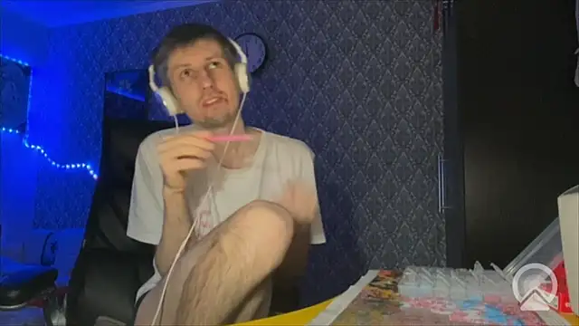 Aki-Laky online show from April 8, 6:49 pm