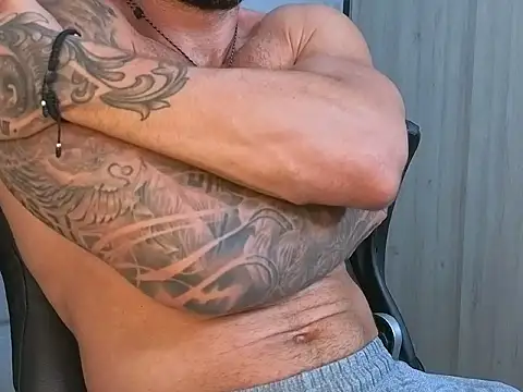 OwenMaximus814 online show from July 29, 8:30 pm