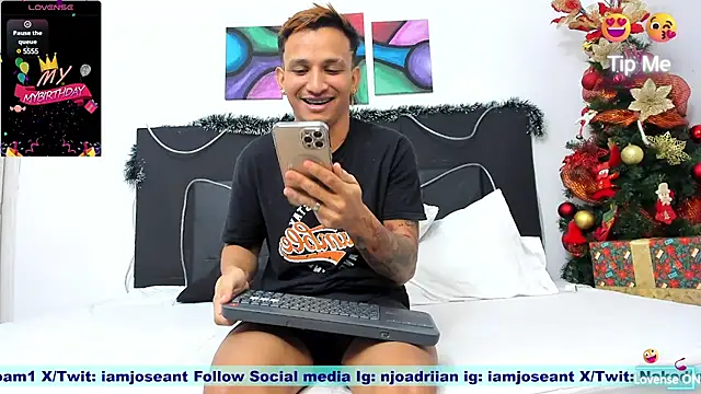 toyboys1 online show from December 20, 2:08 am