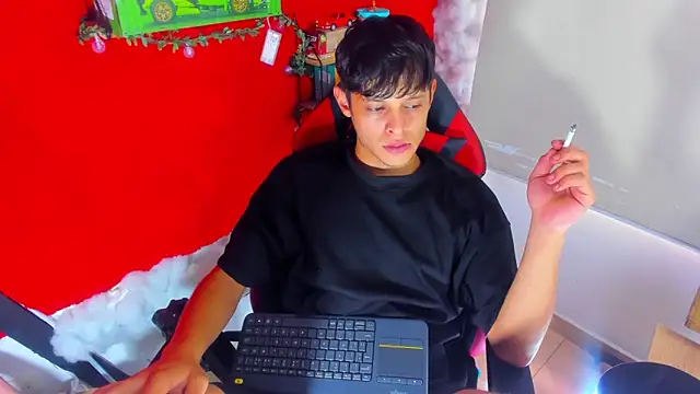 Snapshot of LilOwen_ chatting on September 14, 7:16 pm LilOwen  online show from September 14, 7:16 pm