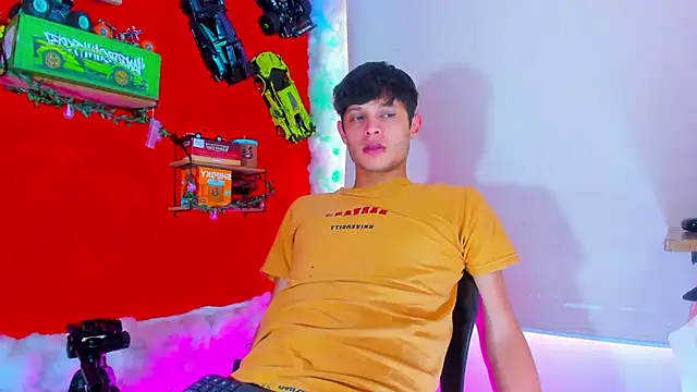 Snapshot of LilOwen_ chatting on September 29, 7:21 pm LilOwen  online show from September 29, 7:21 pm