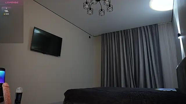 Snapshot of Nik_Sharp chatting on September 24, 6:28 pm Nik Sharp online show from September 24, 6:28 pm