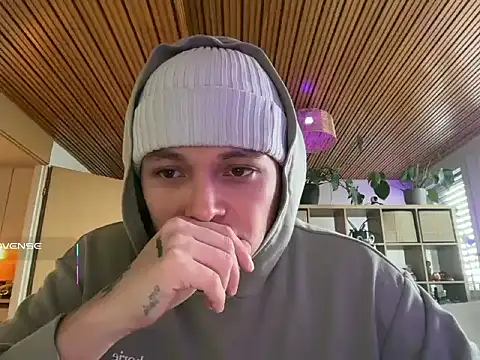 ccamilo-andress online show from January 8, 10:20 am