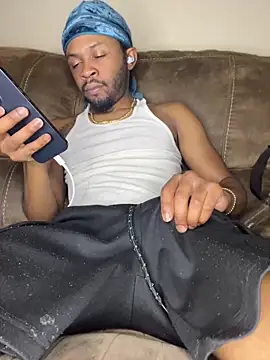 MobyDxck online show from March 8, 9:40 pm