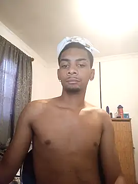 Snapshot of 29YOURZ_28_ chatting on December 31, 6:59 am 29YOURZ 28  online show from December 31, 6:59 am