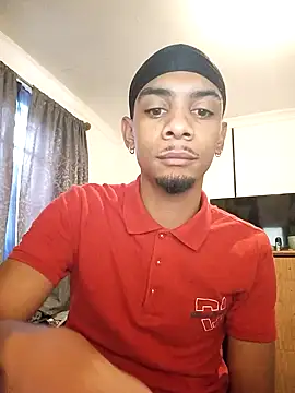 Snapshot of 29YOURZ_28_ chatting on December 15, 8:52 am 29YOURZ 28  online show from December 15, 8:52 am