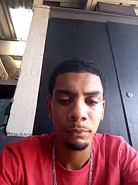 Snapshot of 29YOURZ_28_ chatting on February 7, 2:15 pm 29YOURZ 28  online show from February 7, 2:15 pm