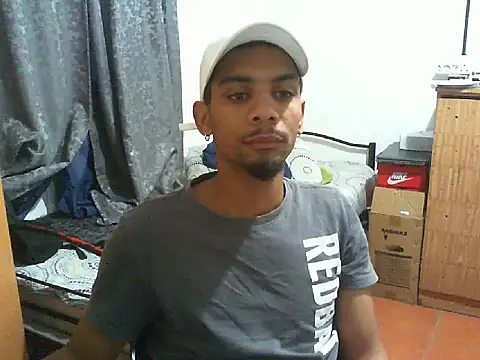 Snapshot of 29YOURZ_28_ chatting on September 25, 5:06 am 29YOURZ 28  online show from September 25, 5:06 am