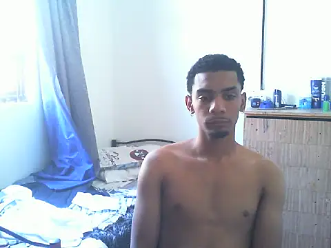 Snapshot of 29YOURZ_28_ chatting on February 3, 9:41 am 29YOURZ 28  online show from February 3, 9:41 am