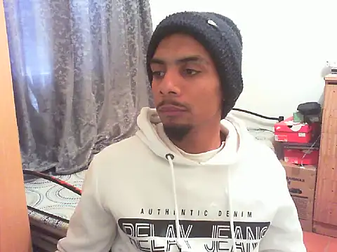 Snapshot of 29YOURZ_28_ chatting on September 18, 11:34 am 29YOURZ 28  online show from September 18, 11:34 am