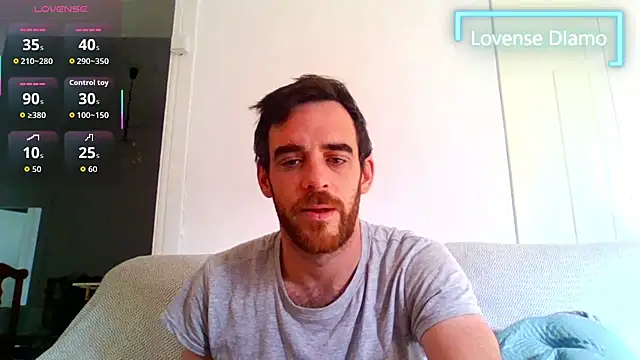 Snapshot of _NakedChef_ chatting on October 29, 9:01 am  NakedChef  online show from October 29, 9:01 am