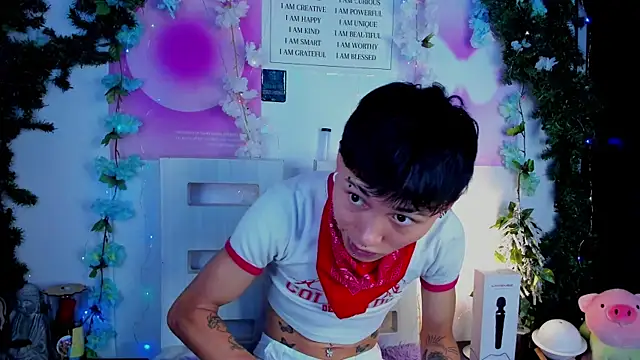 juniior 2311  online show from January 24, 10:08 pm