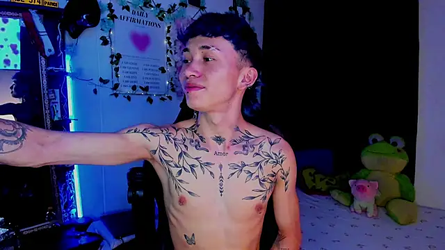 juniior 2311  online show from September 9, 4:23 am